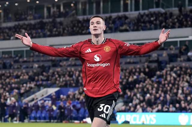 九游娱乐-1-0！卡里克神换人，谢什科一剑封喉，曼联复仇，剑指英超前三