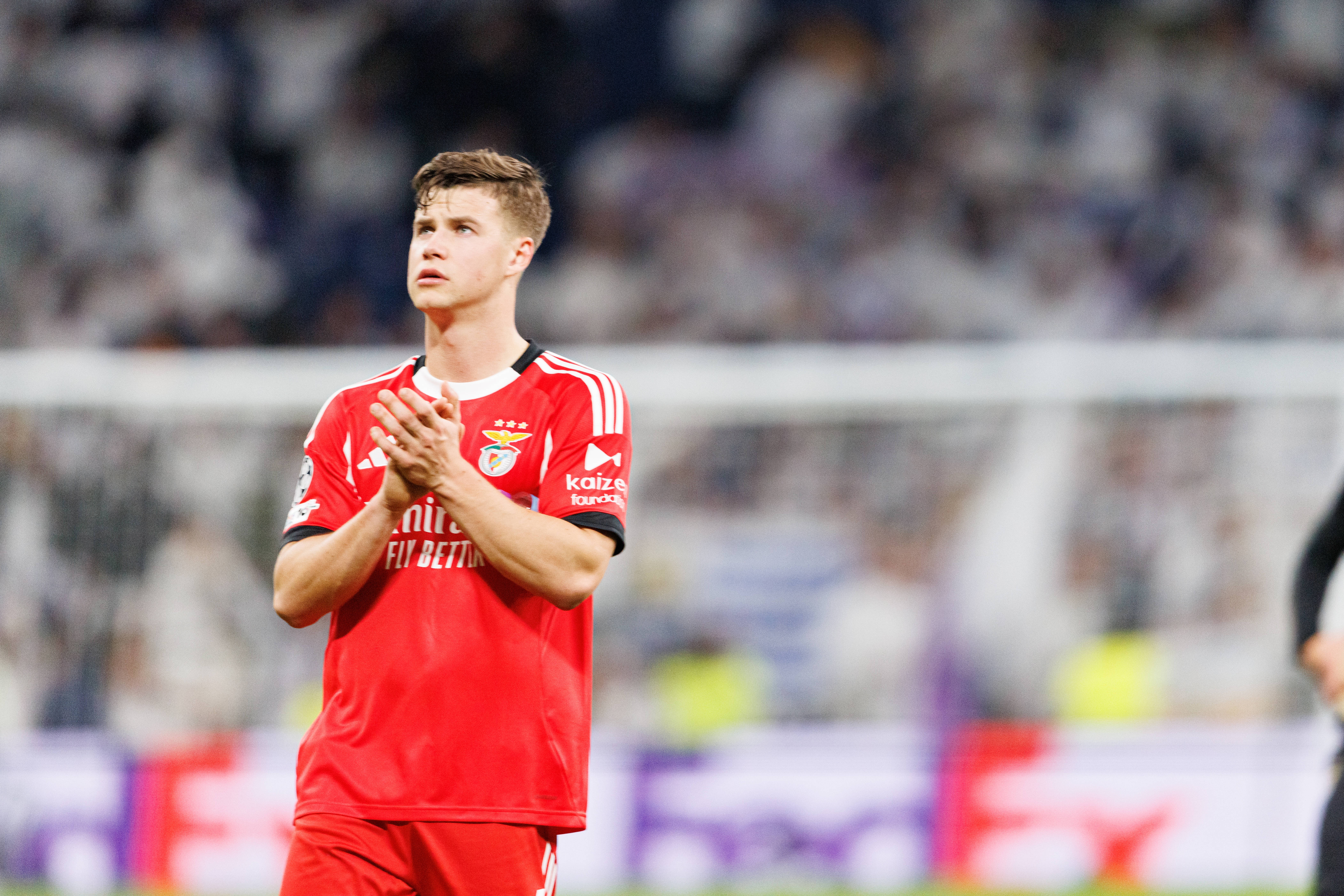 九游娱乐app-葡媒:曼联球探多次考察本菲卡左后卫达尔,考虑夏窗报价